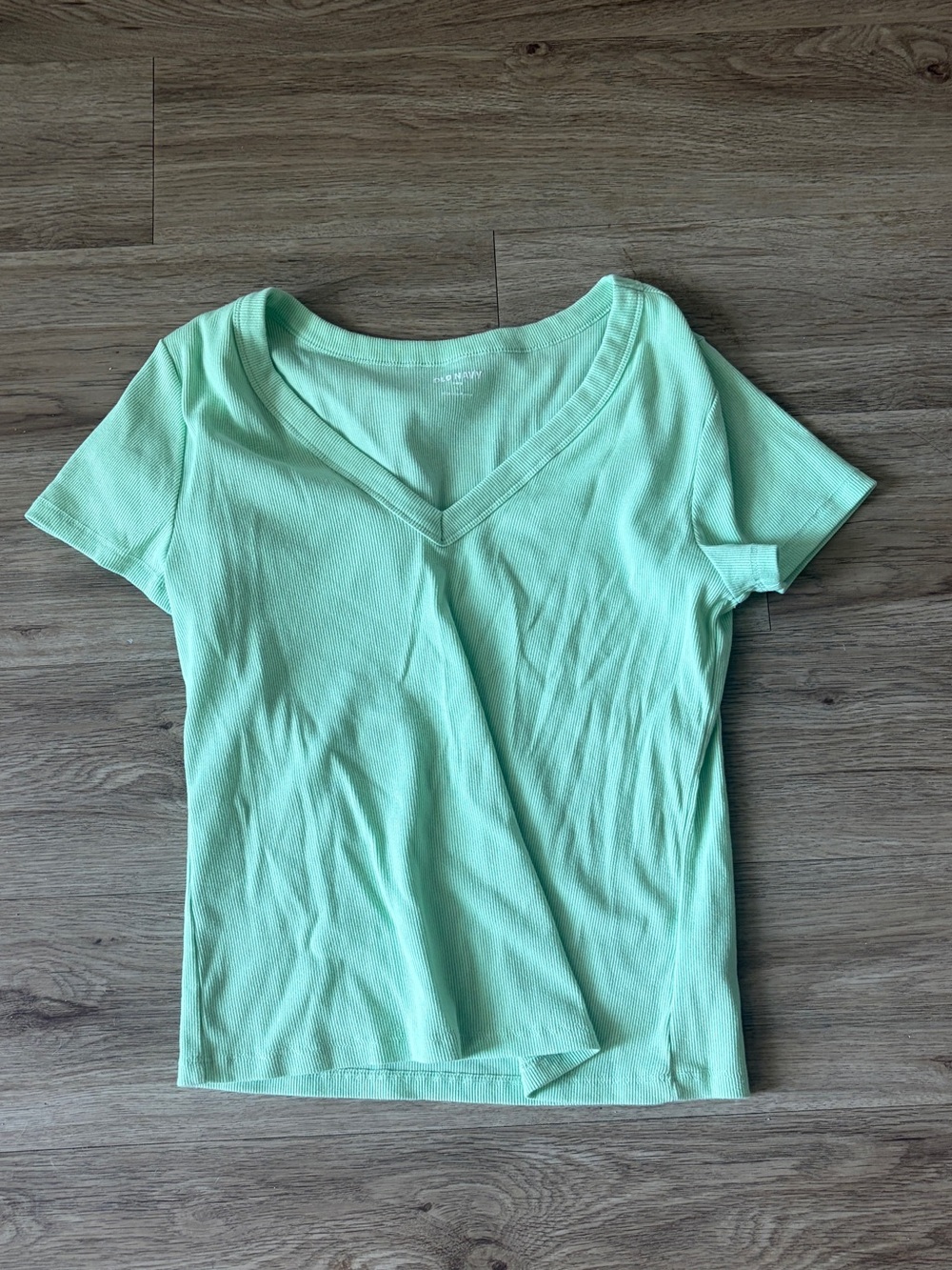 5 for $25 Old Navy Mint V-Neck Short Sleeve Tee
